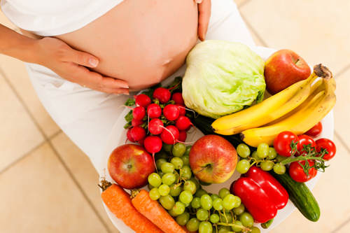 Should Pregnant Surrogates Eat Organic Foods?